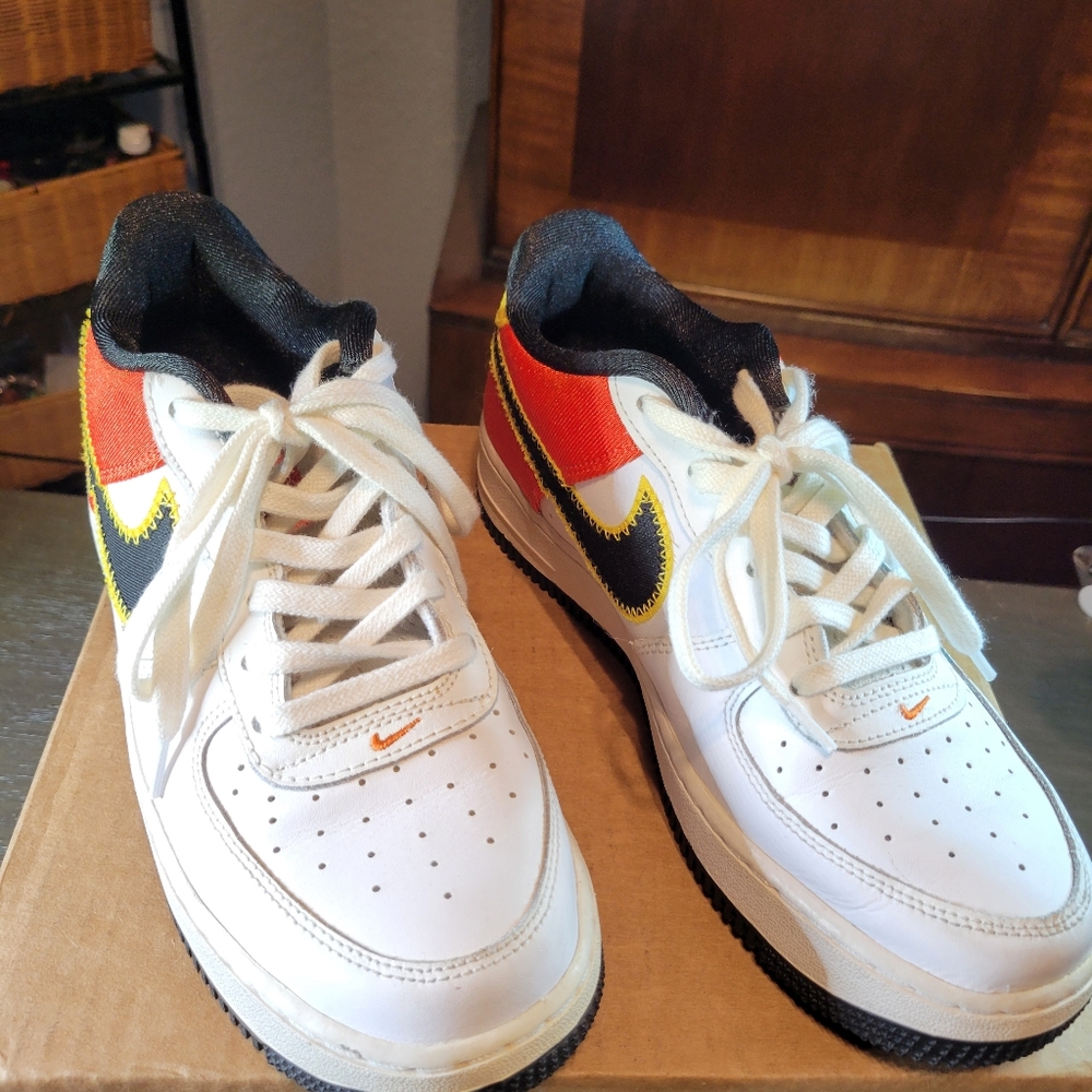 Nike Air Force 1 Low Rayguns Sneakers Shoes DD9530-100 Boys Youth Size 7Y